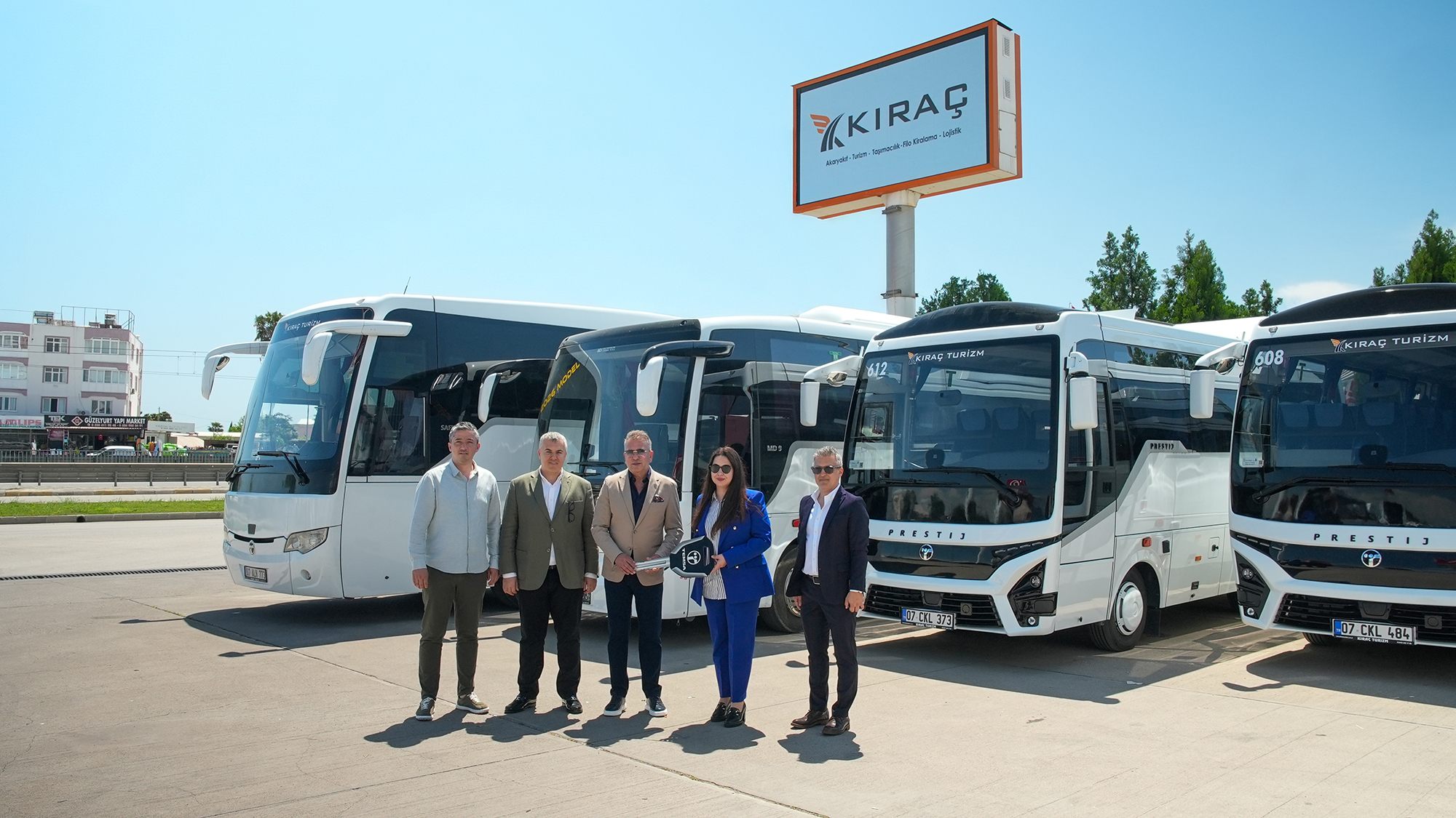 Turizm sezonuna güçlü giriş yapan TEMSA, Kıraç Turizm’e 16 yeni otobüs teslim etti